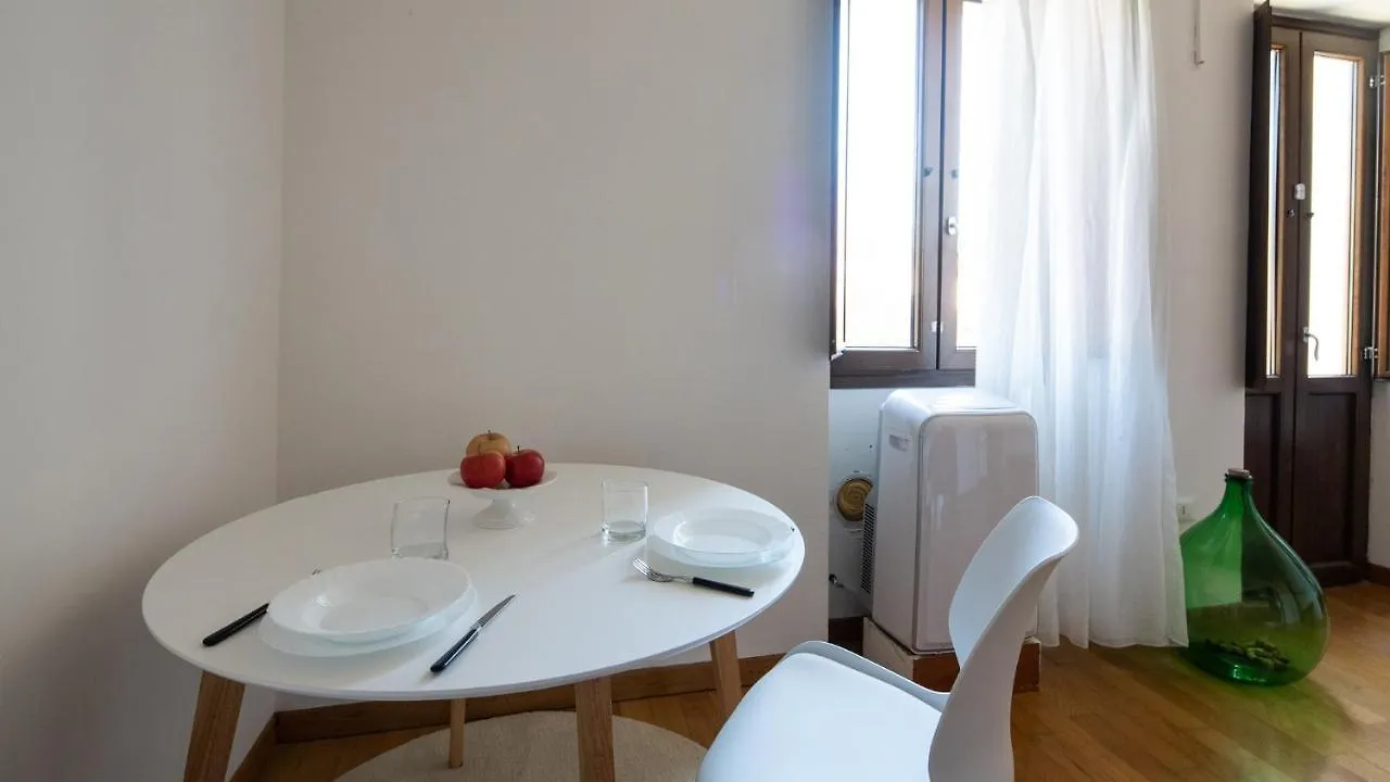 Apartment Welcomely - La Casetta Del Centro Olbia